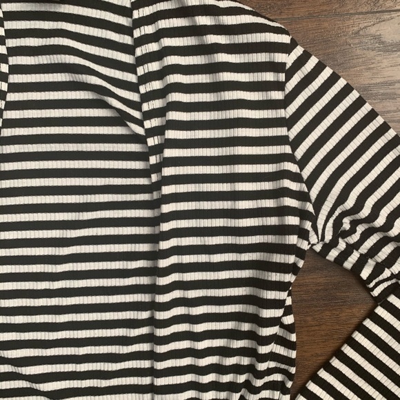 A&D Duster - Picture 2 of 3